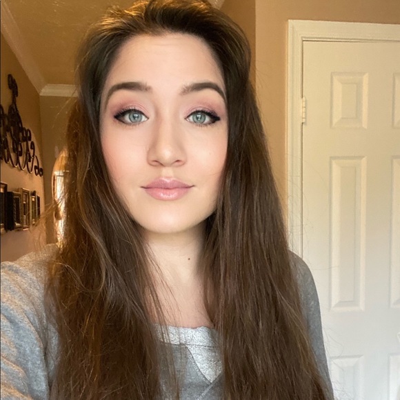 Meet your Posher, Jess - Picture 4 of 4